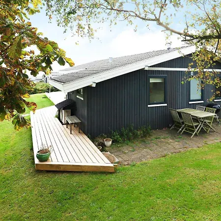 6 Person Holiday In Ebberup * Helnaes By