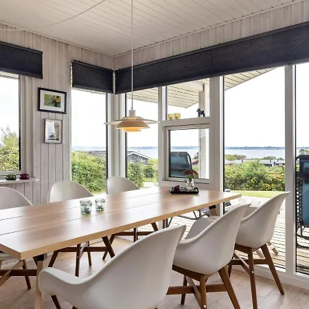 6 Person Holiday In Ebberup * Helnaes By